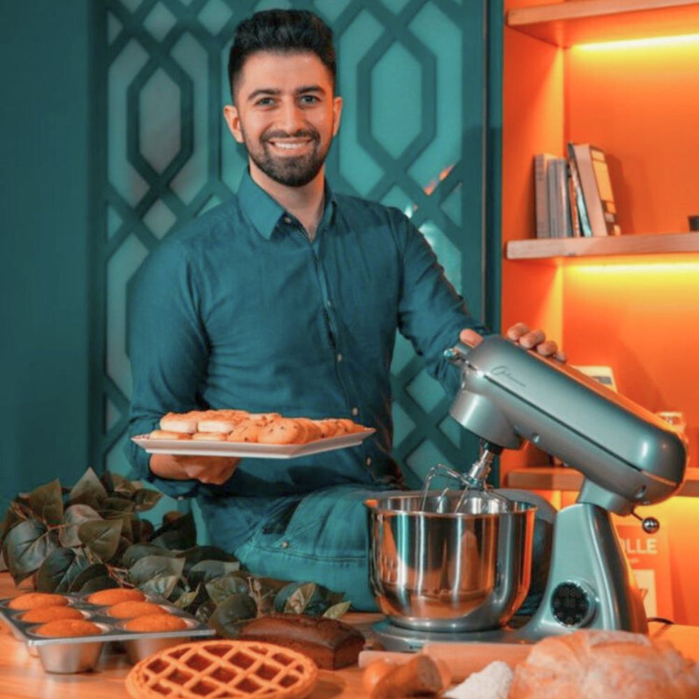 
                  
                    optimum bon appetit stand mixer kitchenaid competitor guy baking
                  
                